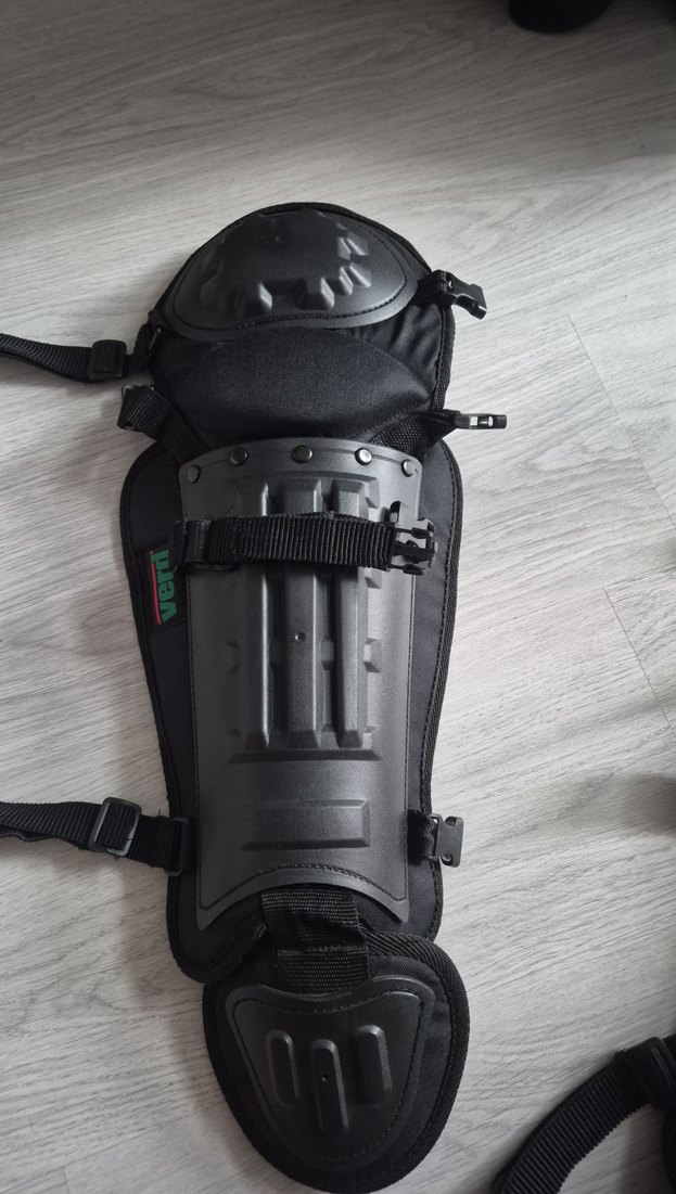 Tokalı Siyah Motosiklet Dizlikleri - Görsel 3