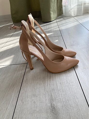 Ten Rengi Stiletto Topuklu Ayakkabı