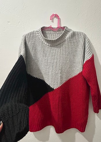 Gri, Siyah ve Kırmızı Renkli Örgü Kadın Kazak - Görsel 2