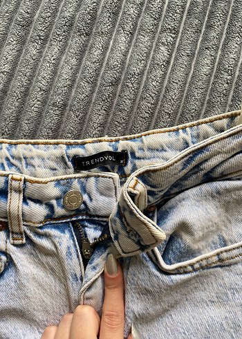Trendyol & Milla Açık maviBol Kesim Midi Kot Pantolon