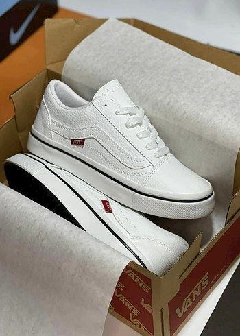 37 Beden Beyaz Vans Kadın Spor Ayakkabı