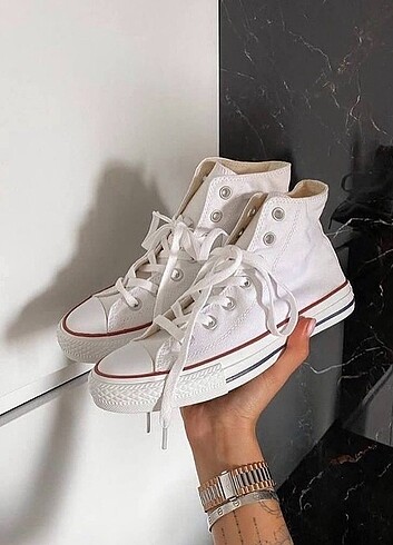 Beyaz Converse Spor Ayakkabı 