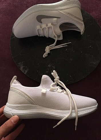 37 Beden Nike Zoom Spor Ayakkabı