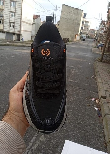 38 Beden siyah Renk Balenciaga Spor Ayakkabı 