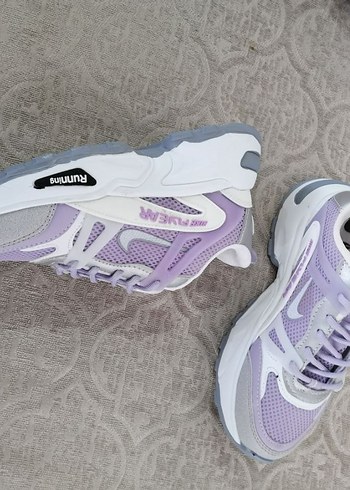 37 Beden Nike Spor Ayakkabı