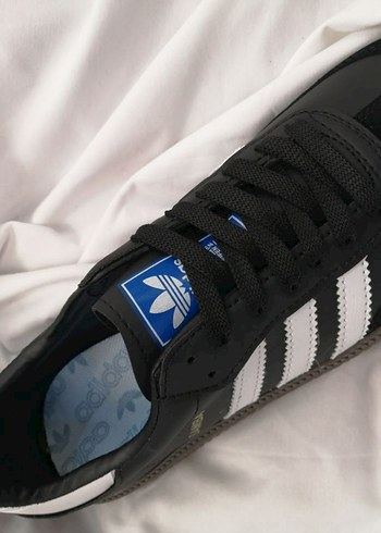 Adidas Siyah Beyaz Kadın Spor Ayakkabı
