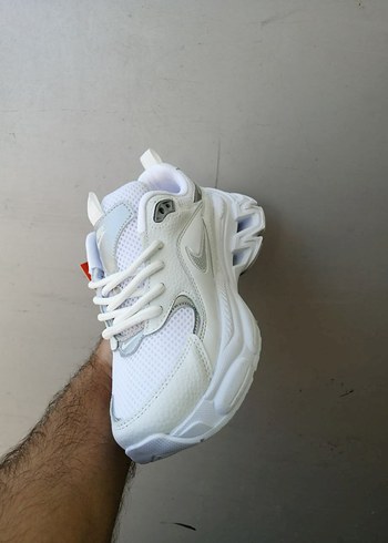 Nike Beyaz Bağcıklı Platform Kadın Spor Ayakkabı