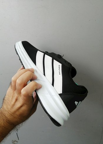 43 Beden Siyah Adidas Spor Ayakkabı