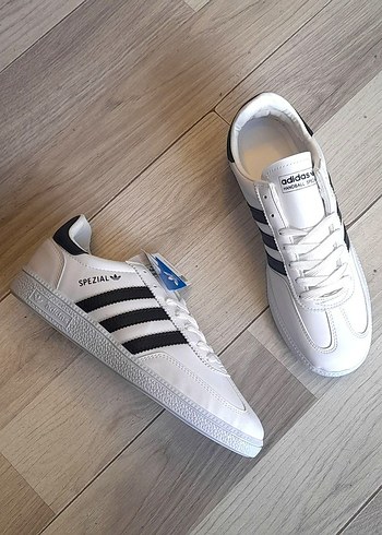 Adidas Beyaz Adidas Kadın Spor Ayakkabı