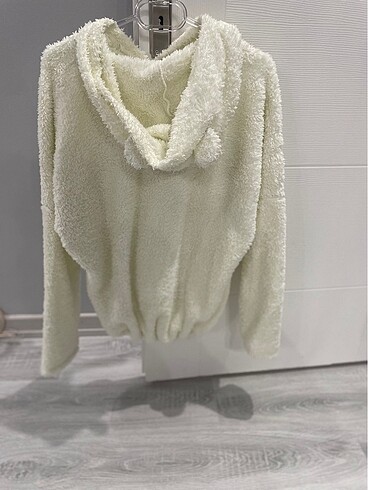 Peluş beyaz tavşan kulaklı sweat