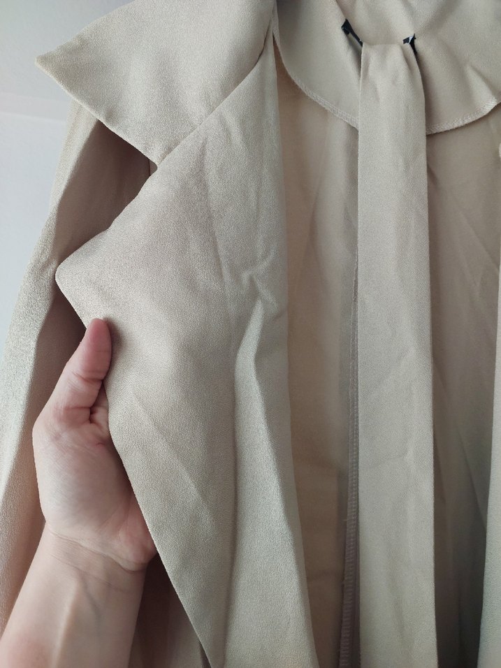 Bej Uzun Kadın Trençkot - Görsel 2