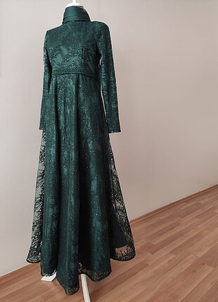 Saten ve dantel yeşil abiye kumaş jan jan şalla beraber - Görsel 15