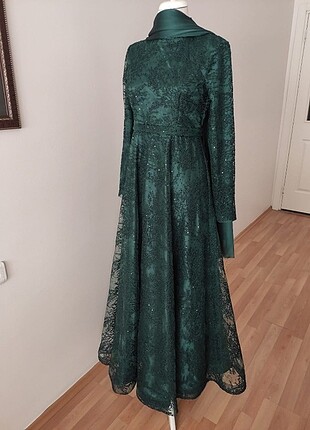 Saten ve dantel yeşil abiye kumaş jan jan şalla beraber - Görsel 18