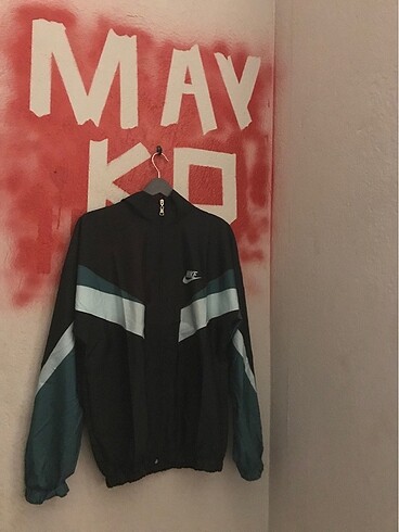 Nike paraşüt kumaş yağmurluk
