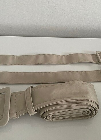 l Beden Stradivarius Trençkot