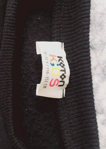 11-12 Yaş Beden Siyah Baskılı Kız Çocuğu Crop Sweatshirt