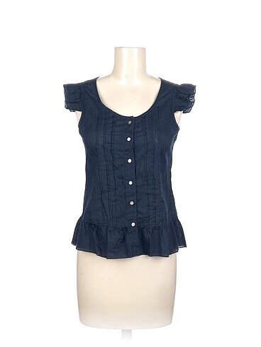 Koton T-shirt %70 İndirimli.