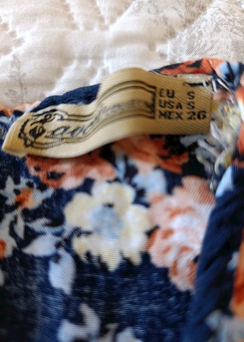 Çiçek Desenli şort tulum - Görsel 3