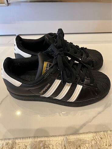 Adidas ayakkabı