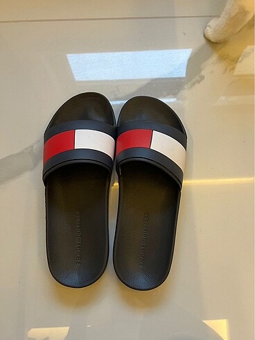 40 Beden Tommy hilfiger terlik