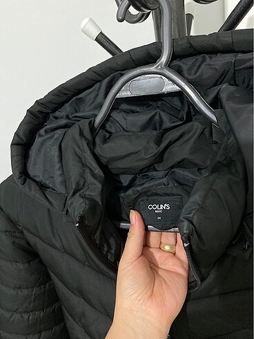 Colin's COLIN?S Mont