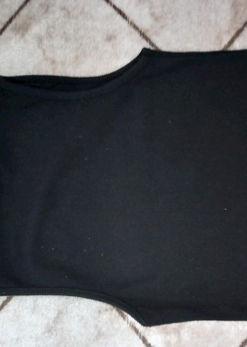 Siyah crop - Görsel 3