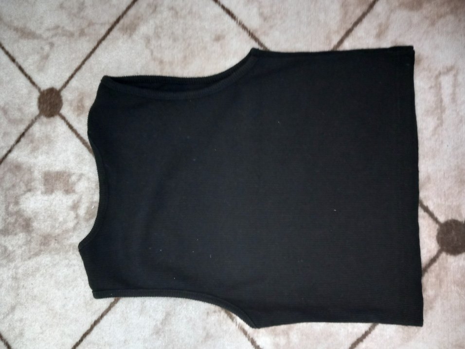 Siyah crop - Görsel 3