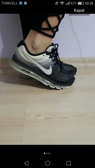 en az 3defa giyimistir orjinal nike dır 