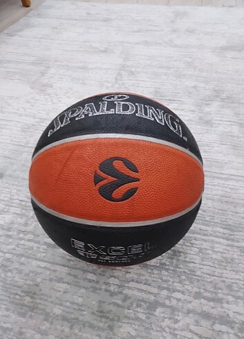  Beden Hiç kullanılmadı tertemiz spalding marka basketbol topu