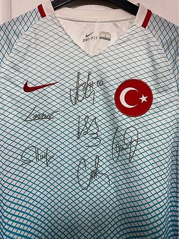 Nike 2016 Türkiye Milli Takım Forması