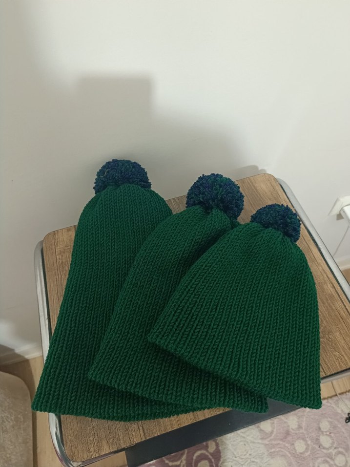 Koyu Yeşil Örgü Kadın Bere - Görsel 2