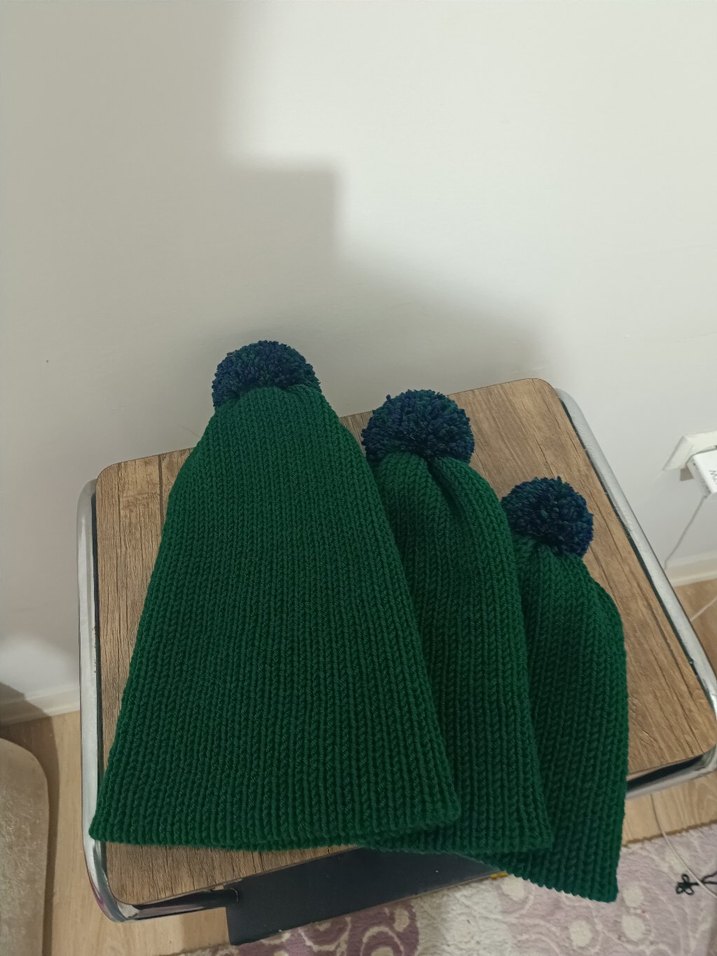 Koyu Yeşil Örgü Kadın Bere - Görsel 3