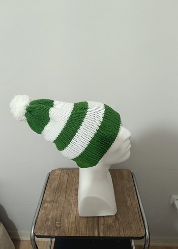 Yeşil Beyaz Çizgili Kadın Örgü Bere - Görsel 2