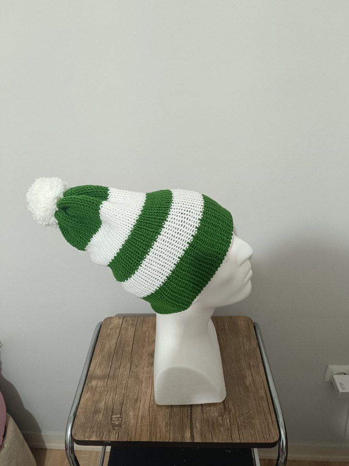 Yeşil Beyaz Çizgili Kadın Örgü Bere - Görsel 2