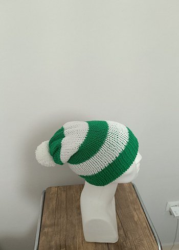 Yeşil Beyaz Çizgili Kadın Örgü Bere - Görsel 2