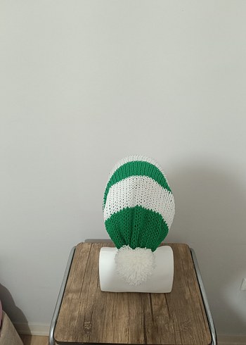 Yeşil Beyaz Çizgili Kadın Örgü Bere - Görsel 4