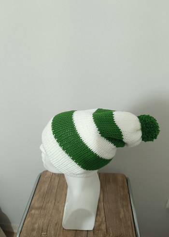 Kadın Beyaz-Yeşil Çizgili Örgü Bere - Görsel 3