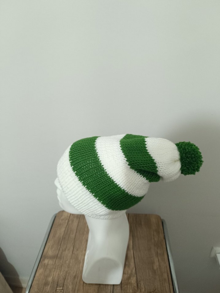 Kadın Beyaz-Yeşil Çizgili Örgü Bere - Görsel 3