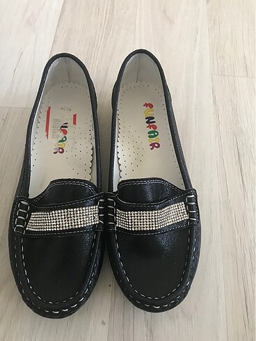Yeni ayakkabı