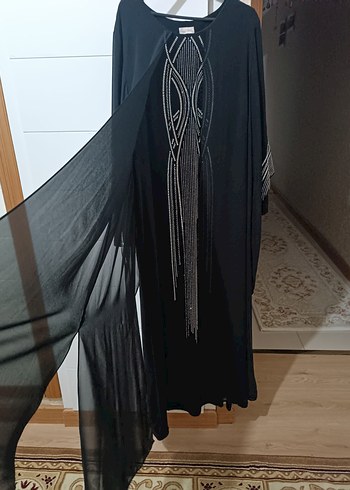 52 Beden Uzun Kollu Siyah Nakışlı Gotik Elbise