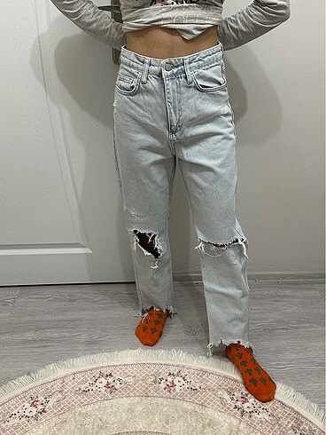 38 beden yırtık jeans
