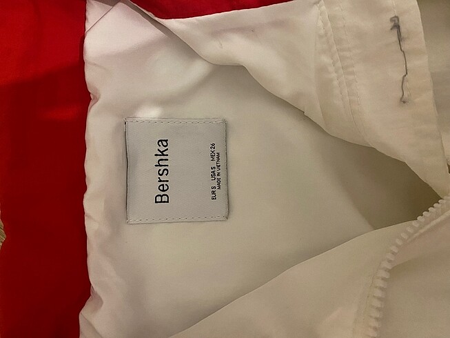 s Beden Bershka mont