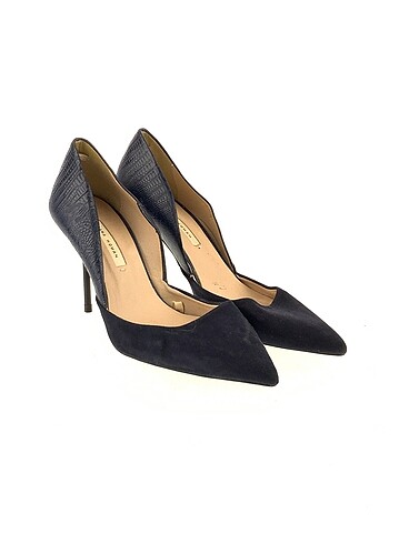 Zara Zara Stiletto %70 İndirimli.