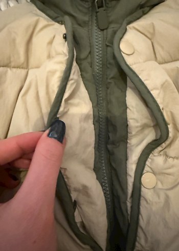 Bej ve Gri Kapüşonlu Erkek Çocuk Mont - Görsel 5