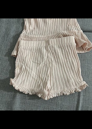 Kız Bebek Krem Pilili Kolsuz Takım - Görsel 2