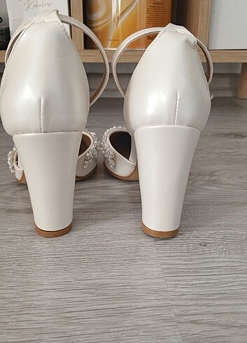 36 Beden beyaz Renk Nikah ayakkabısı stiletto