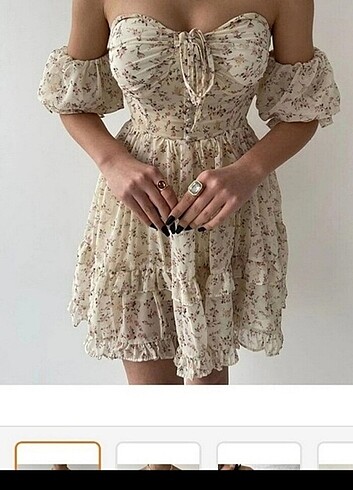 Krem rengi cicekli straplez mini elbise