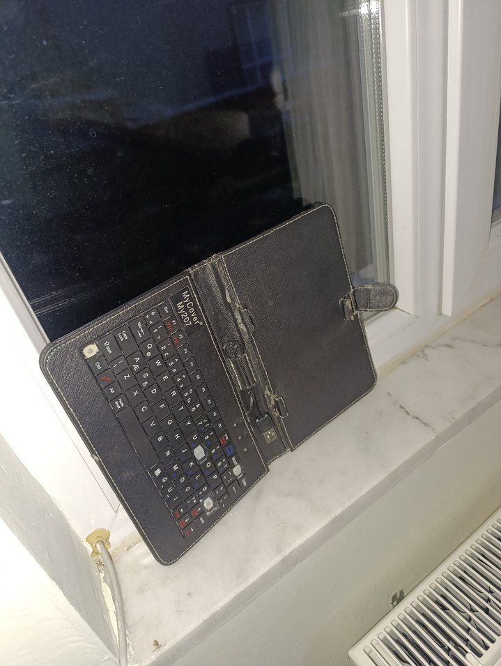 Klavye Kılıfı ile Siyah Taşınabilir Klavye - Görsel 4