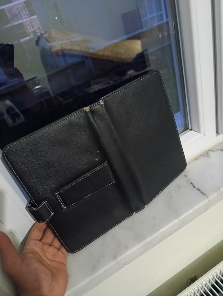 Klavye Kılıfı ile Siyah Taşınabilir Klavye - Görsel 3