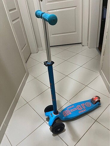 Beden Micro Maci Scooter